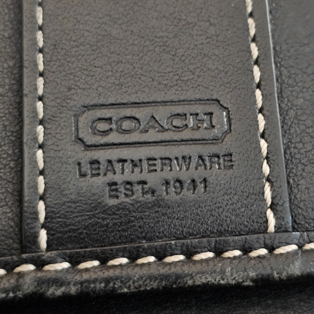Coach Hamilton Black Leather Tri Fold Wallet - Picture 11 of 12